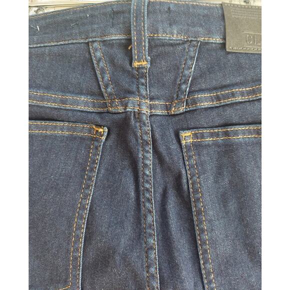 Closed Name Rawlin Dark Wash Ladies Jeans Size 26 Flared - Picture 9 of 14